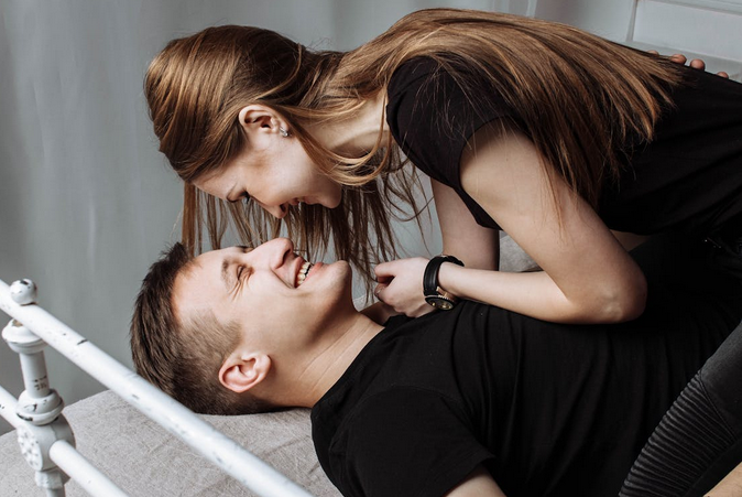 bed scene